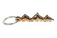 Schlüsselanhänger BERGE aus Holz – Anhänger mit Gravur – Keychain Mountain Eiche Natur – Geschenk für Damen & Herren